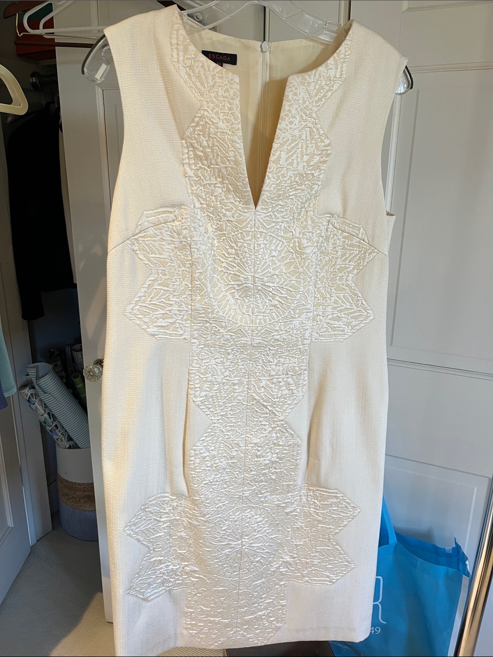 Escada Ivory Embroidered Sleeveless Shift Dress